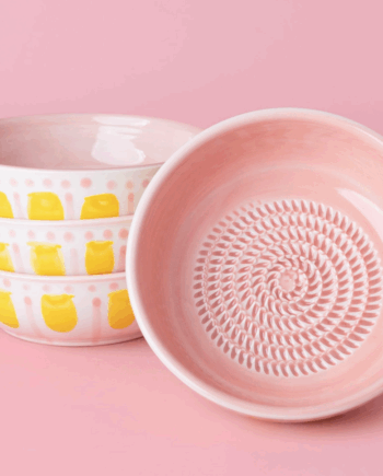 Assiette à râper jaune & rose  // Tierra Cocida